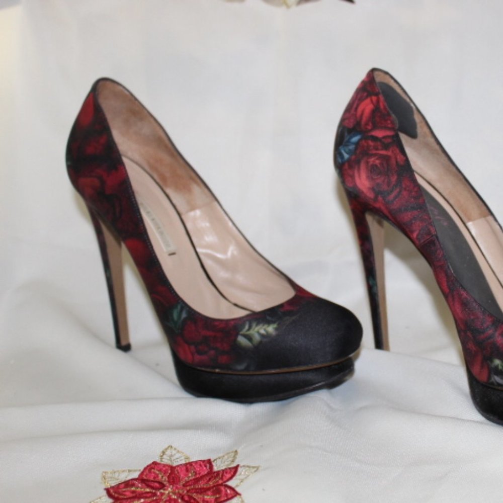 Nicholas Kirkwood Red Floral Pumps